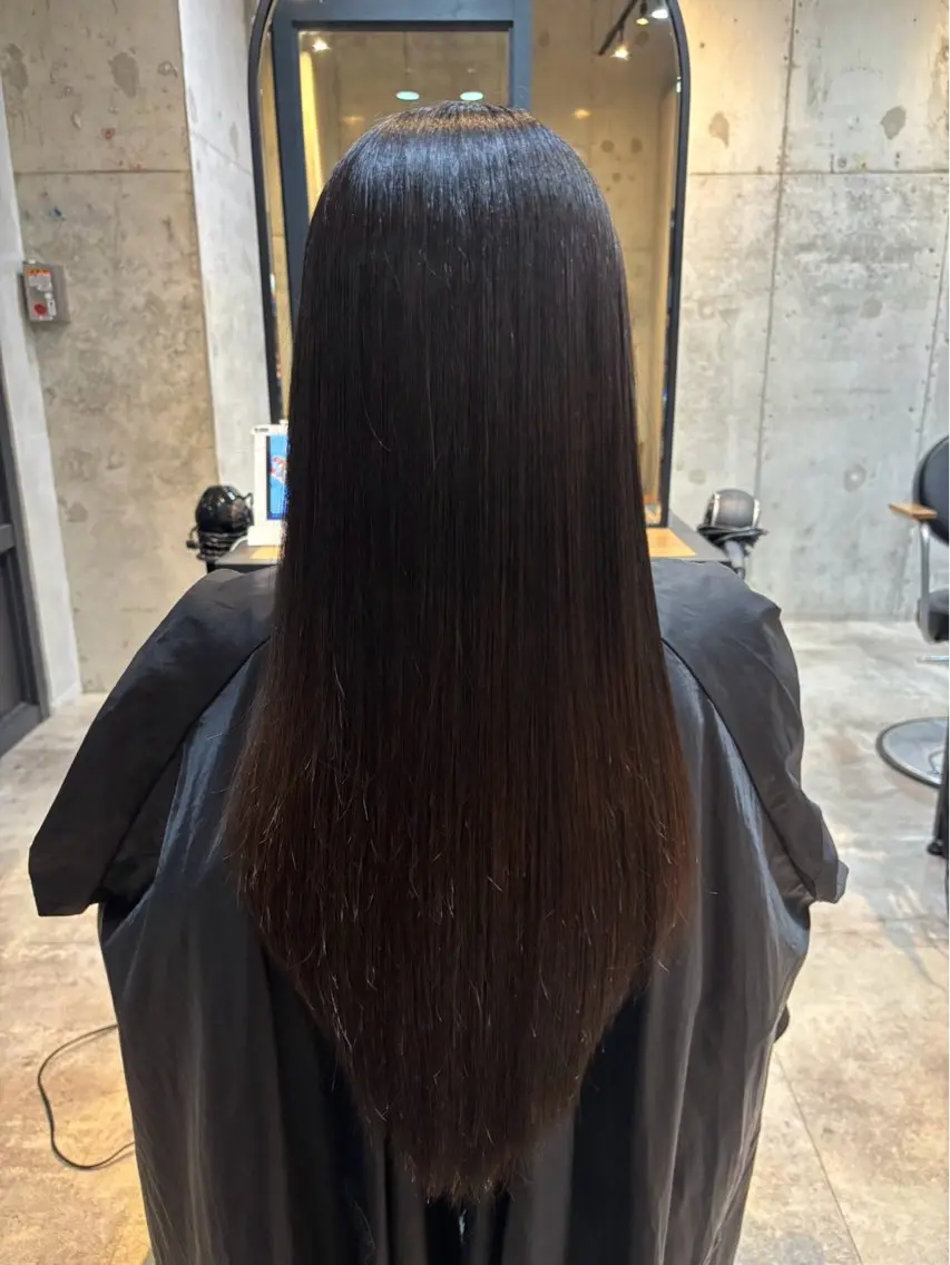 ロング 縮毛矯正 手嶋 杏梨のヘアスタイル