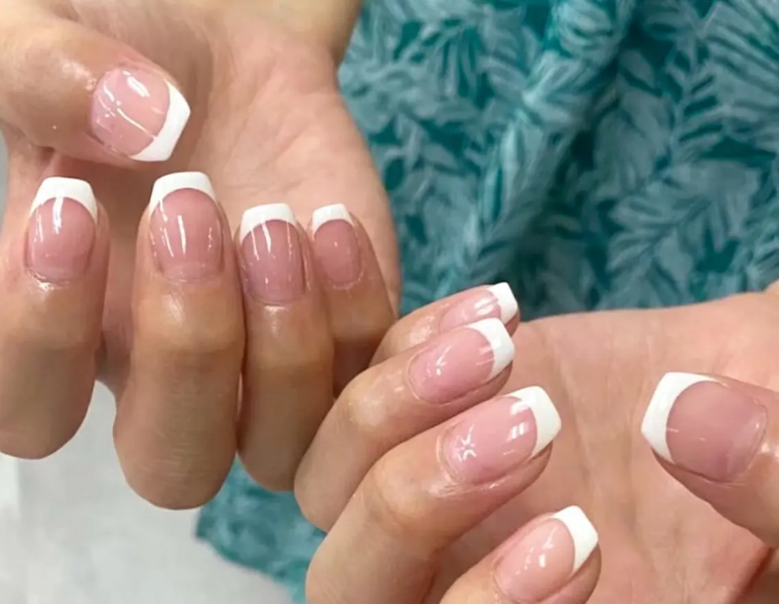 白フレンチネイル ※ベースカラー込みの写真