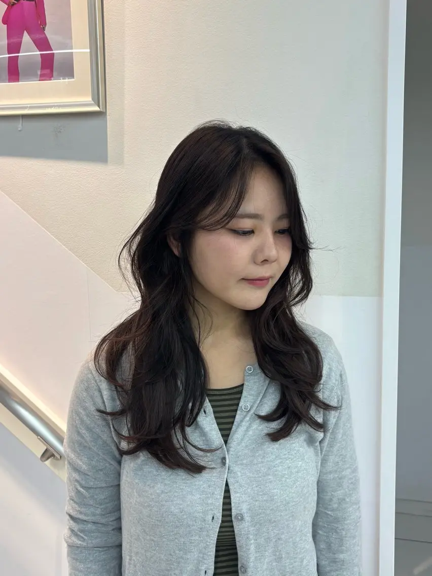 ロング 陽 愛のヘアスタイル