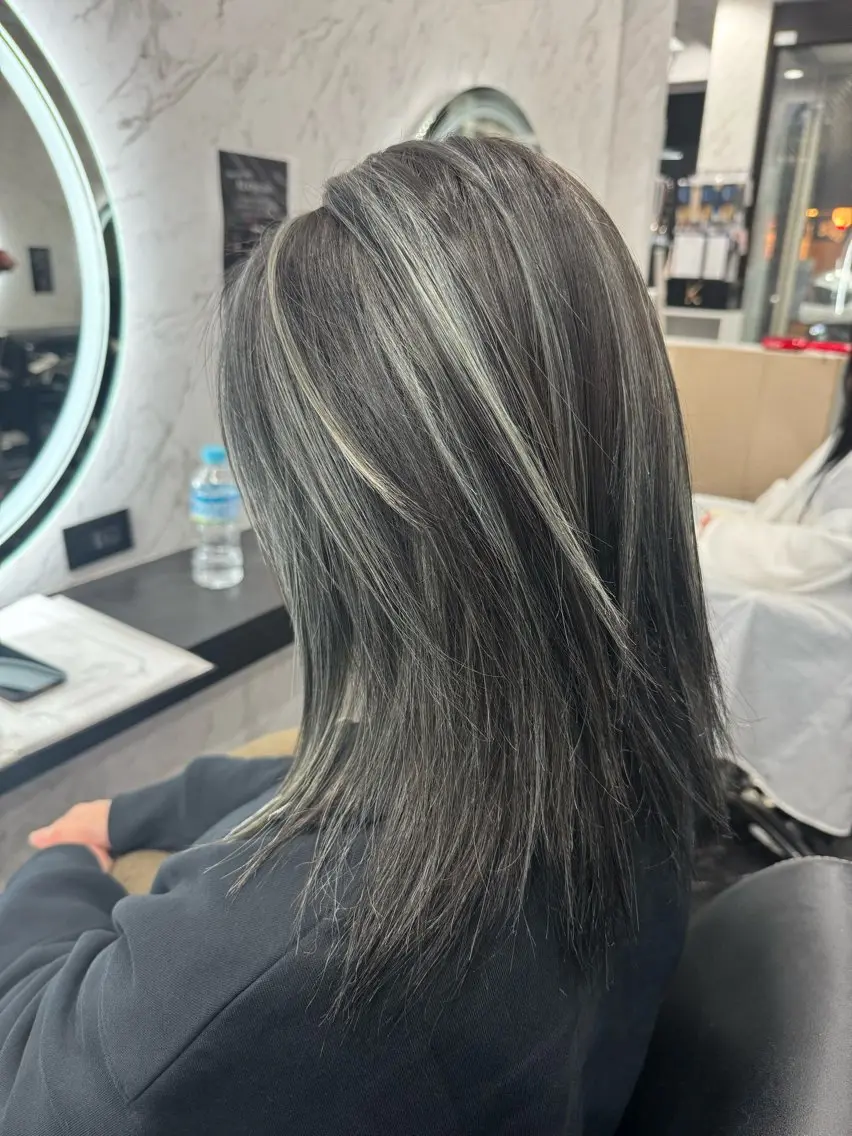 ミディアム ヘアカラー LOHAS Kanaのヘアスタイル