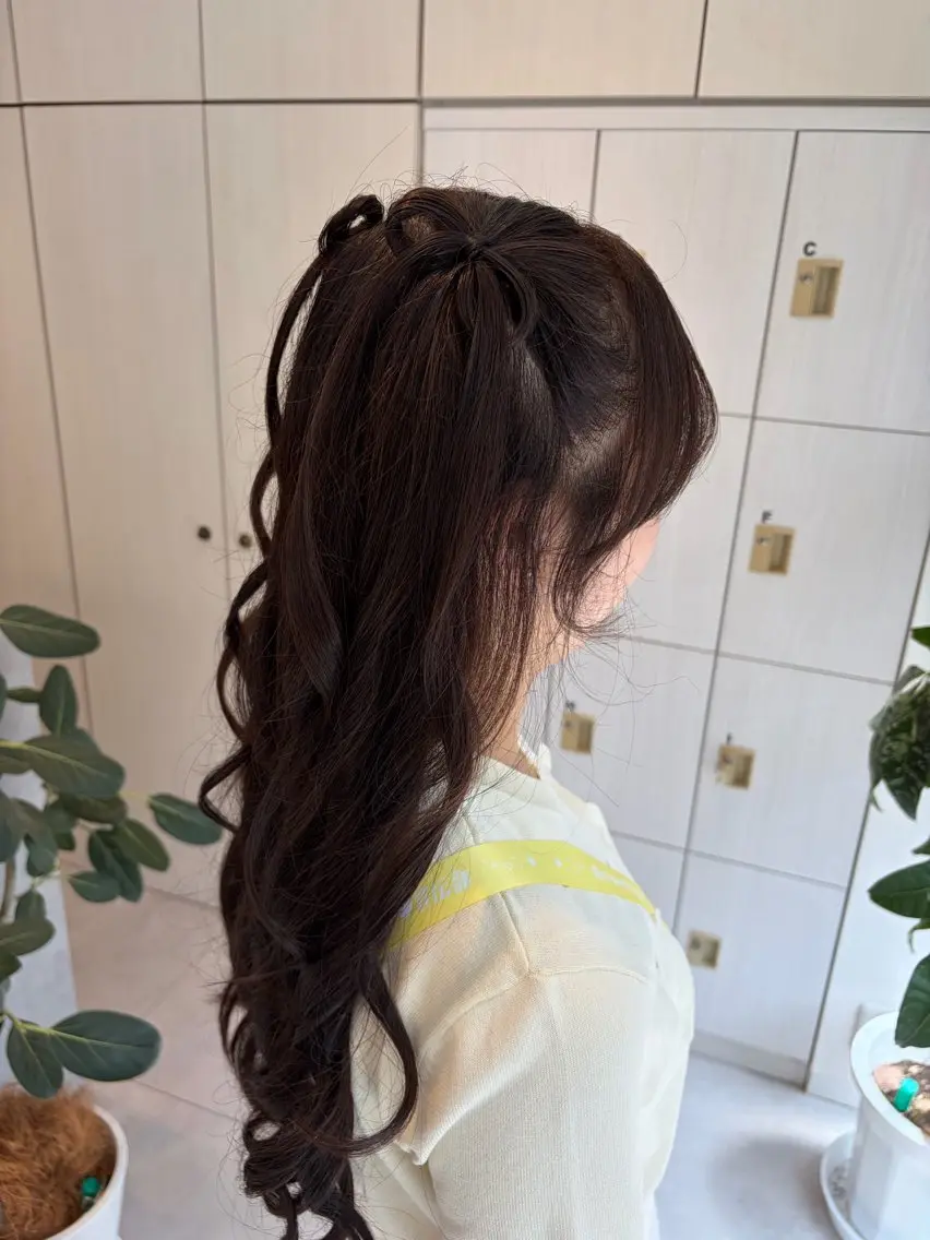 ヘアアレンジ ヘアアレンジ🎀🫧 /艶カラー💕かほのヘアスタイル