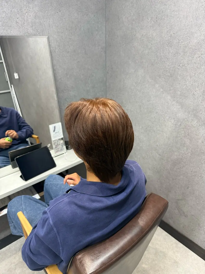 カラー 小田桐 蓮のヘアスタイル
