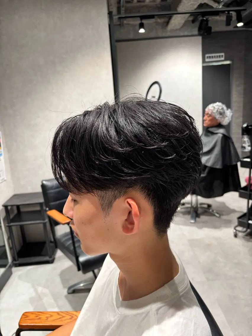 メンズ センターパート カット メンズ専門店NEXT NEO パーマ特化のヘアスタイル
