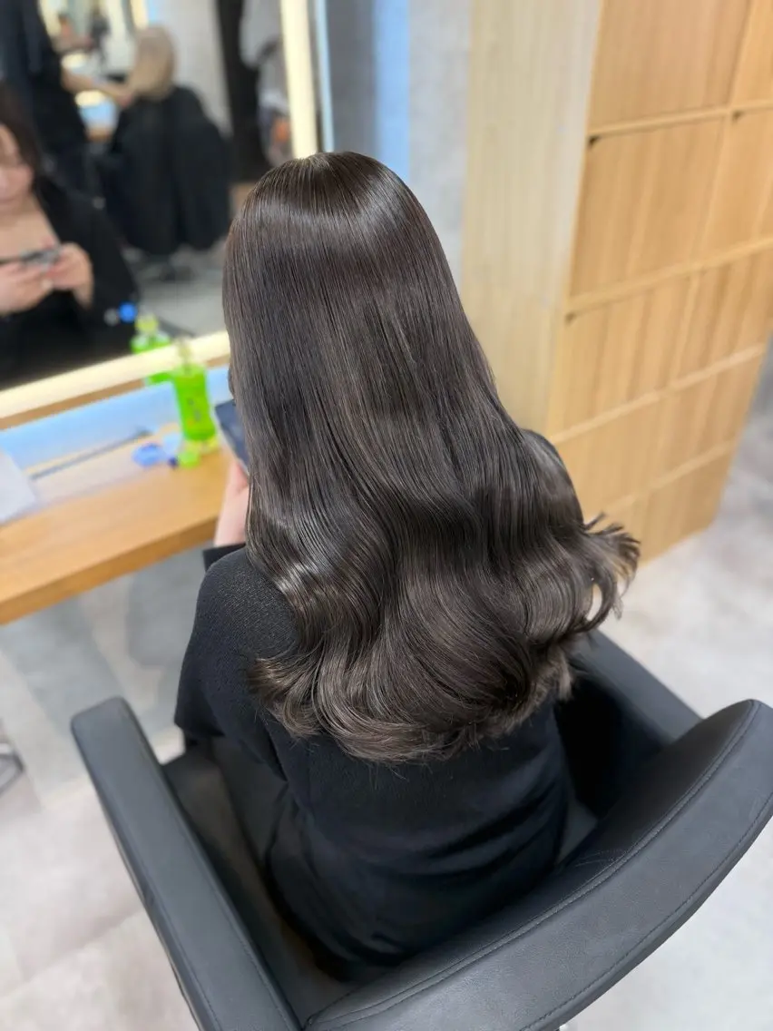 ロング カラー ヘアアレンジ ヘアカラー トリートメント ヘアセット レイヤー×透明感カラ ーHAYATOのヘアスタイル