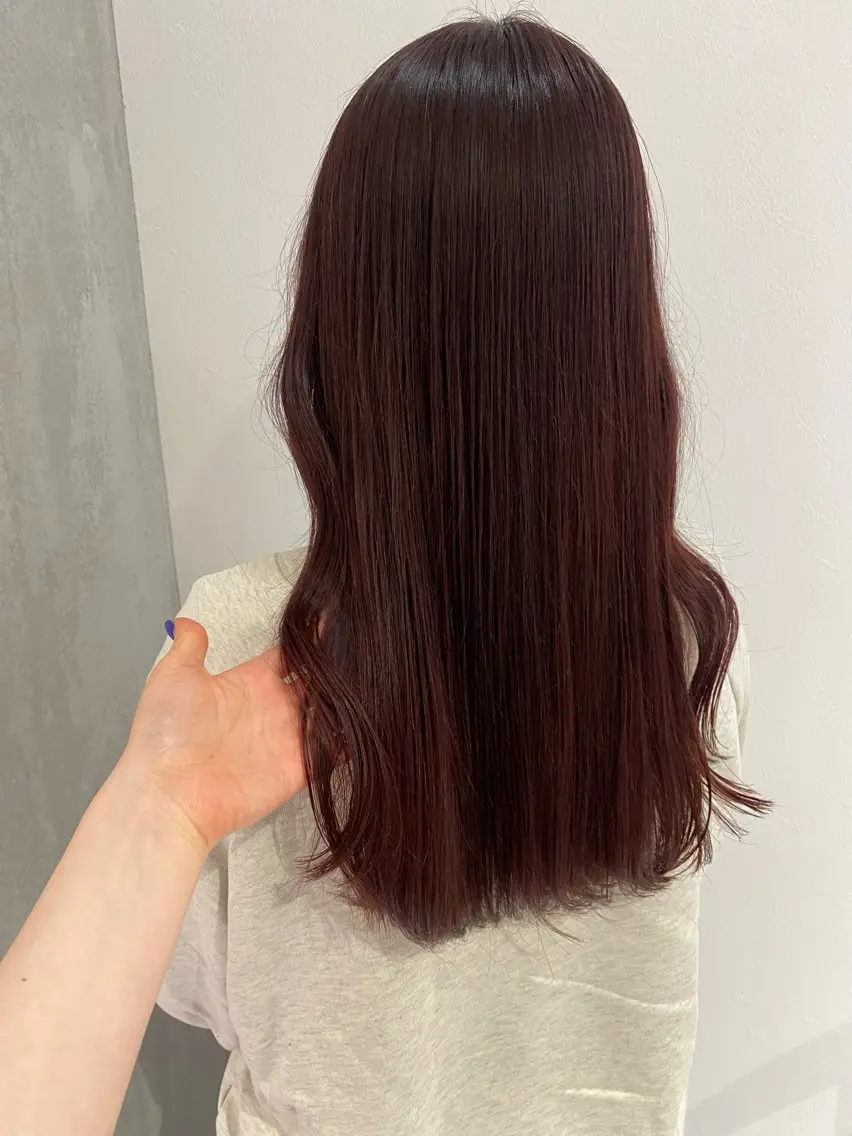 ロング いとう ほのかのヘアスタイル
