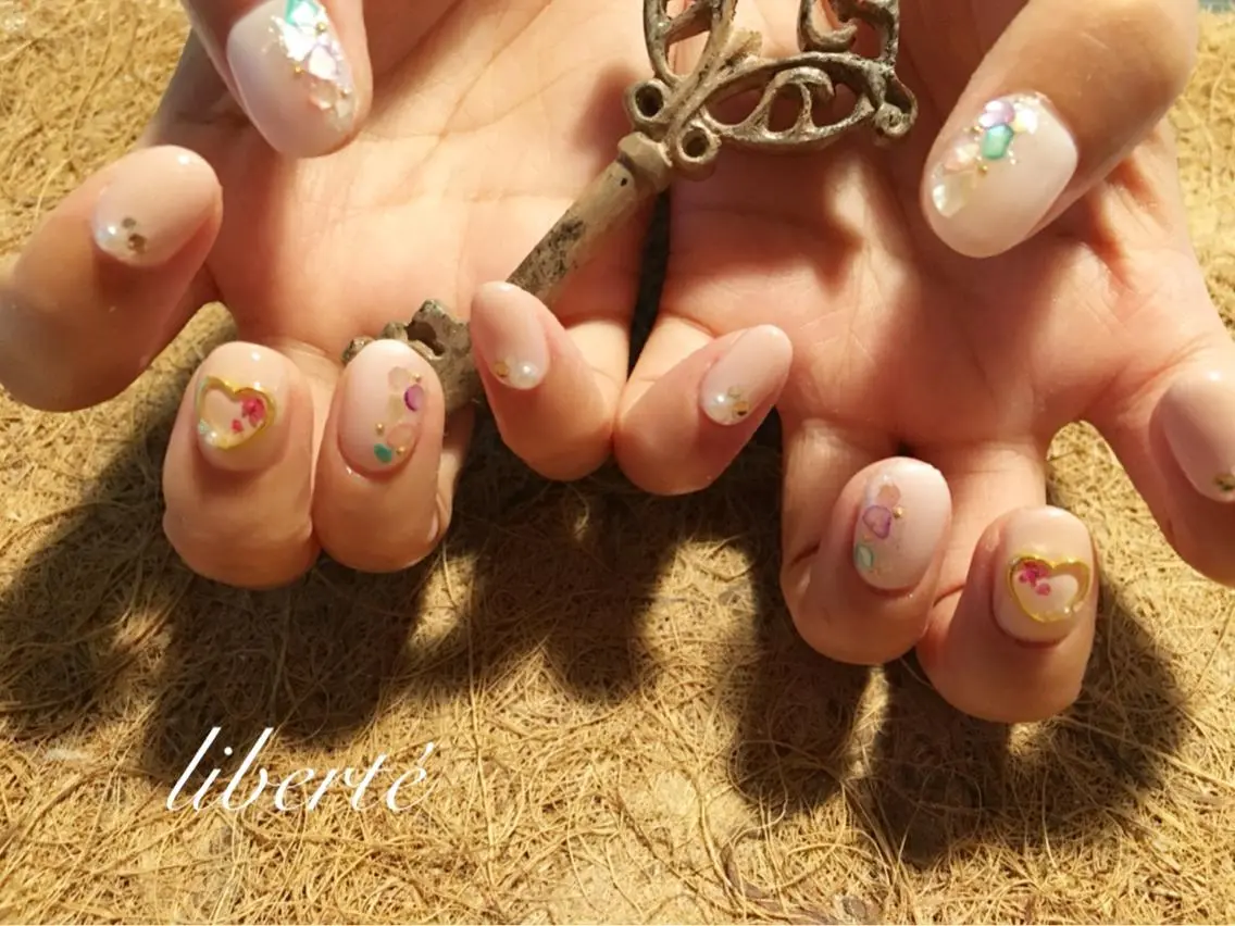 ネイル liberté (リベルテ)のネイルデザイン