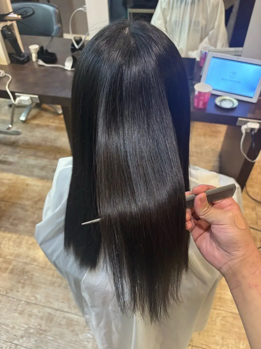 セミロング 岡本 大吉のヘアスタイル