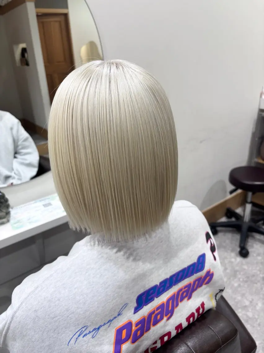 セミロング カラー ヘアカラー トリートメント ヘッドスパ 【ハイトーン特化】 🦋森山陽向/大宮のヘアスタイル