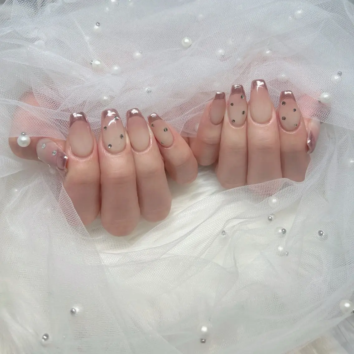 ネイル フレンチネイル グラデーション ミラーネイル Naru Kelinailのネイルデザイン