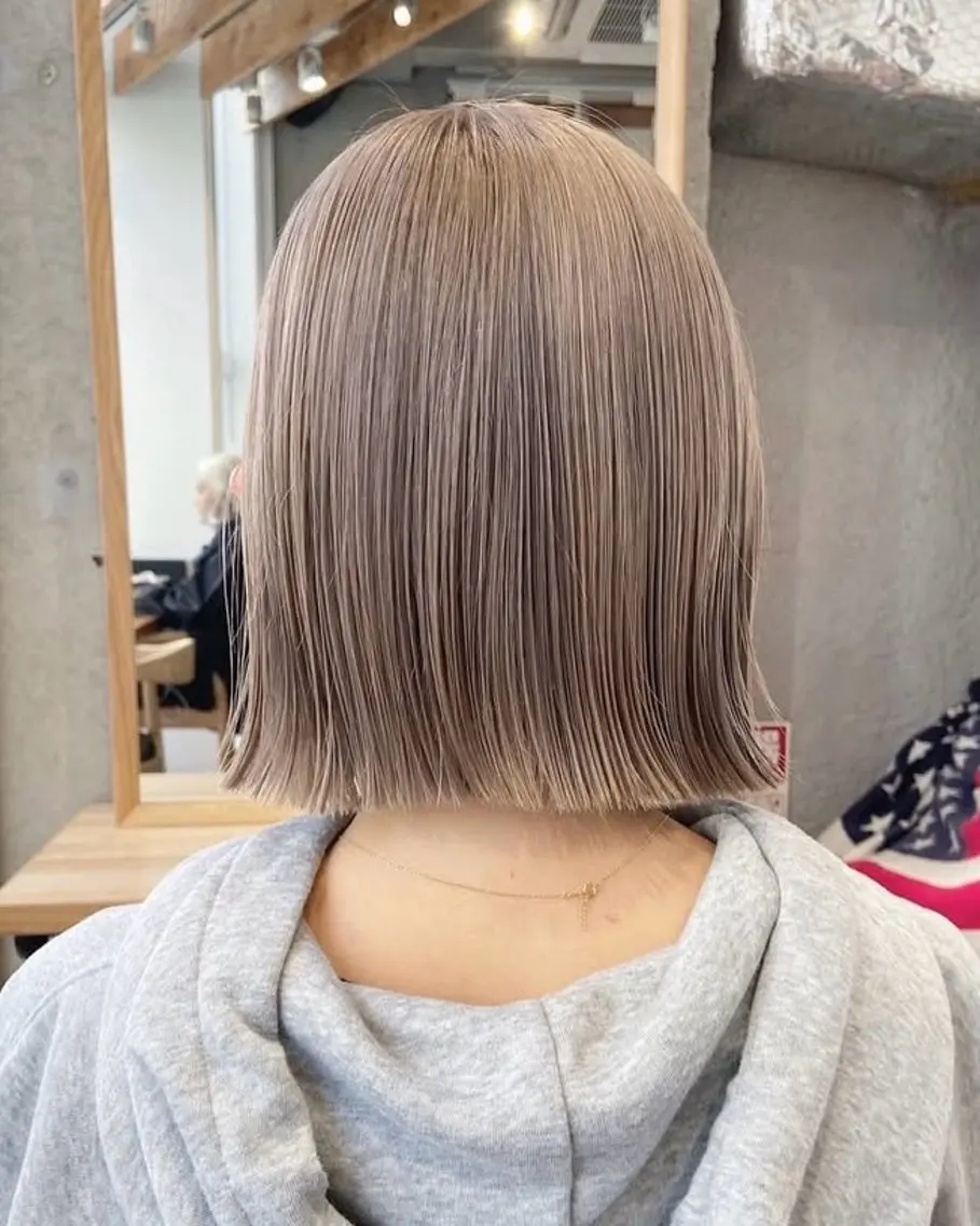 ショート ヘアカラー タジリ アヤセのヘアスタイル