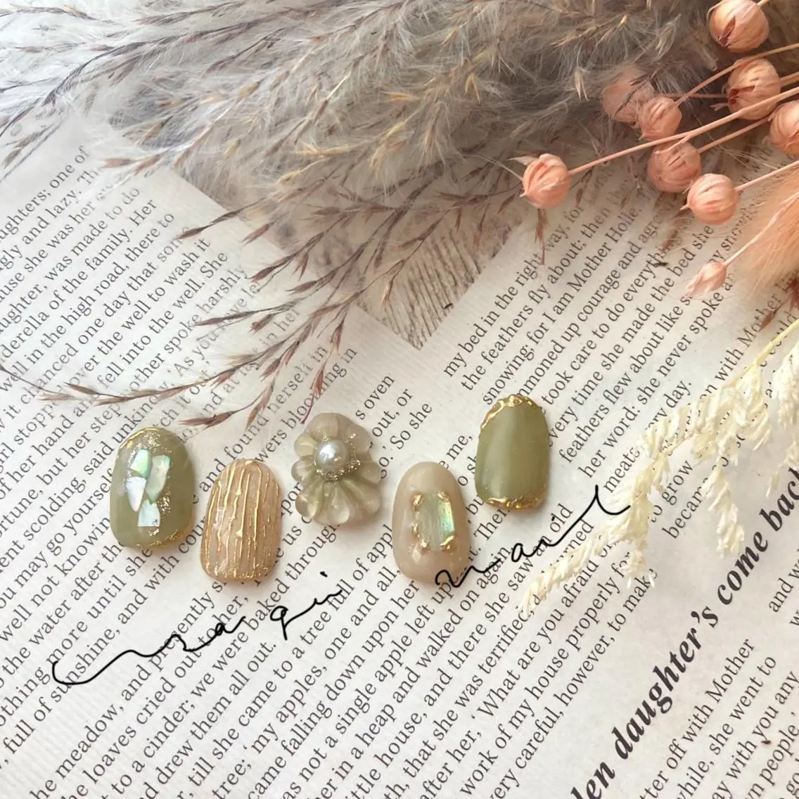 ネイル アートネイル フラワーネイル ミラーネイル ニュアンスネイル オフィスネイル ハンドネイル usagi nailのネイルデザイン