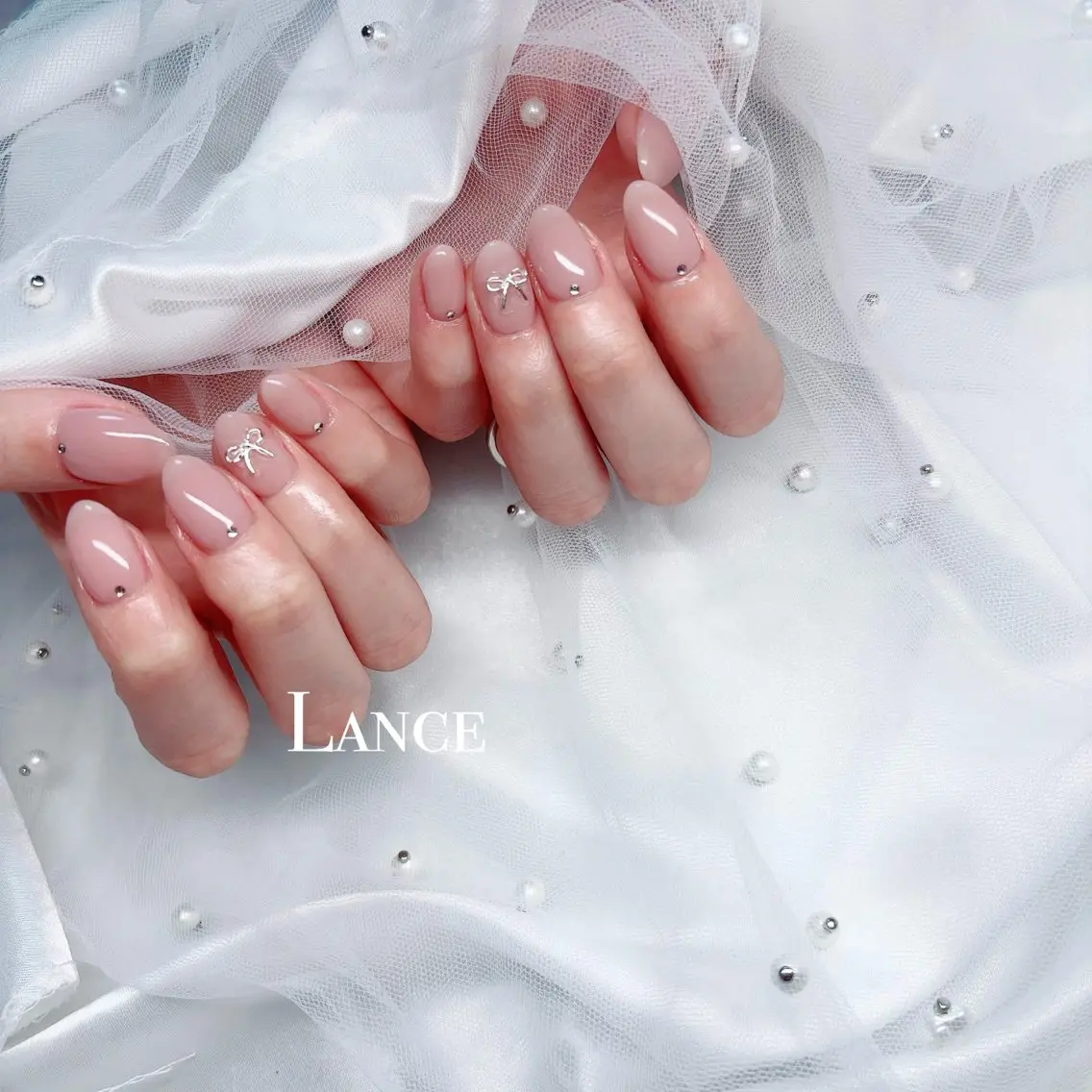 ネイル フレンチネイル キラキラネイル 韓国ネイル 春ネイル ワンホンネイル Lance nailのネイルデザイン