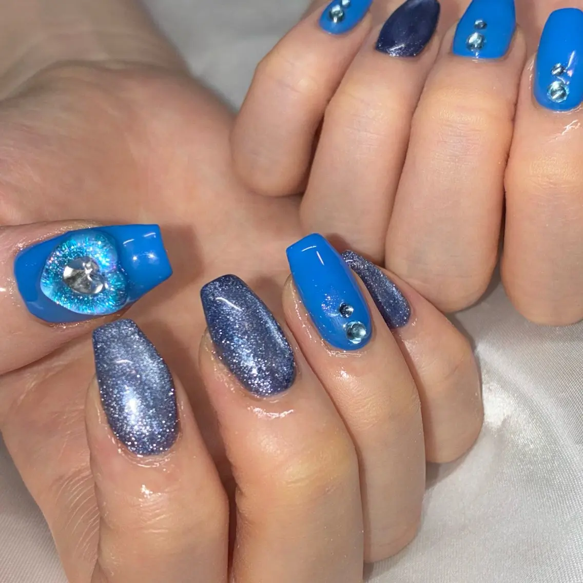 ネイル ジェルネイル マグネットネイル ハンドネイル Nail ヌシん家 AKANEのネイルデザイン