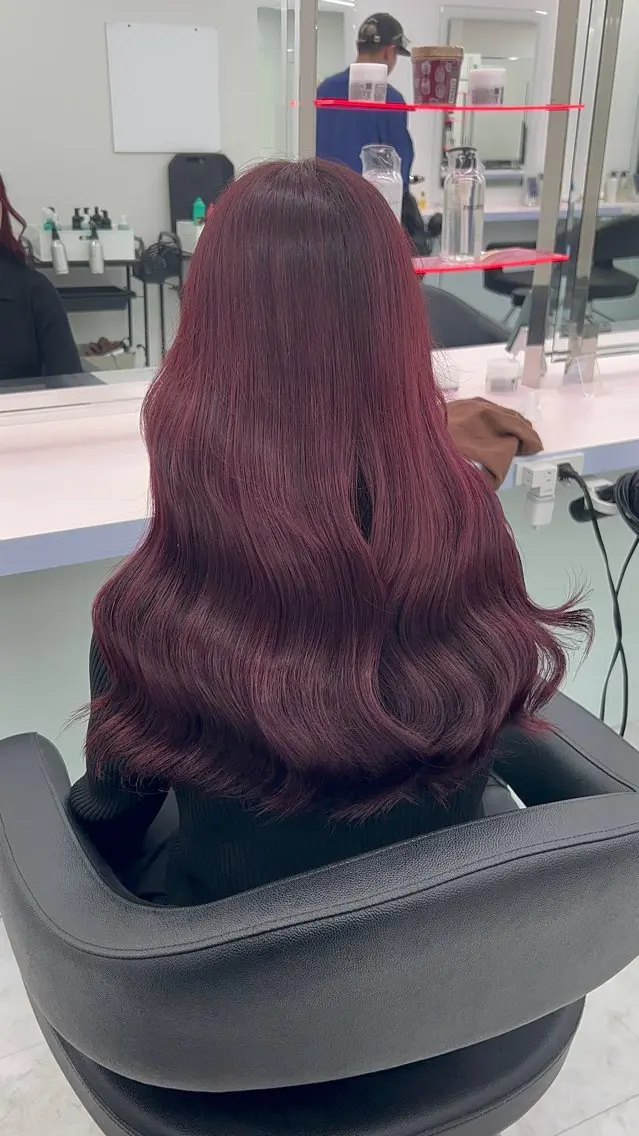 ロング カラー ヘアアレンジ ブリーチ ブリーチなしカラー レッドカラー ヘアカラー ブリーチなしの達人 🌈KAITOのヘアスタイル