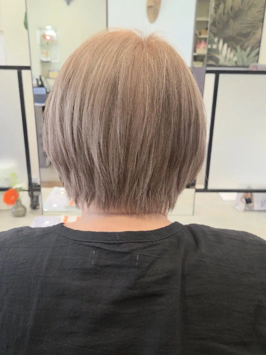 ショート カラー カット ヘアカラー トリートメント 関口 友菜のヘアスタイル