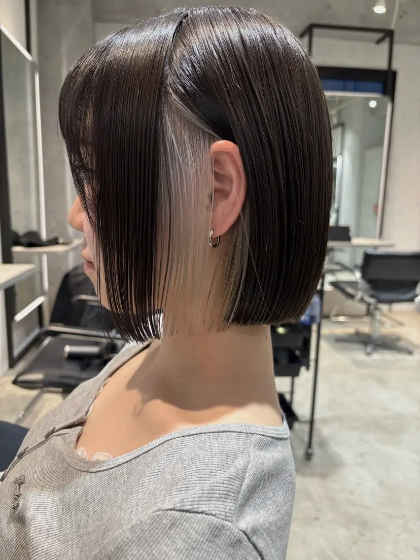 ショート カラー ブリーチ Juna✂️ レイヤー / ボブのヘアスタイル