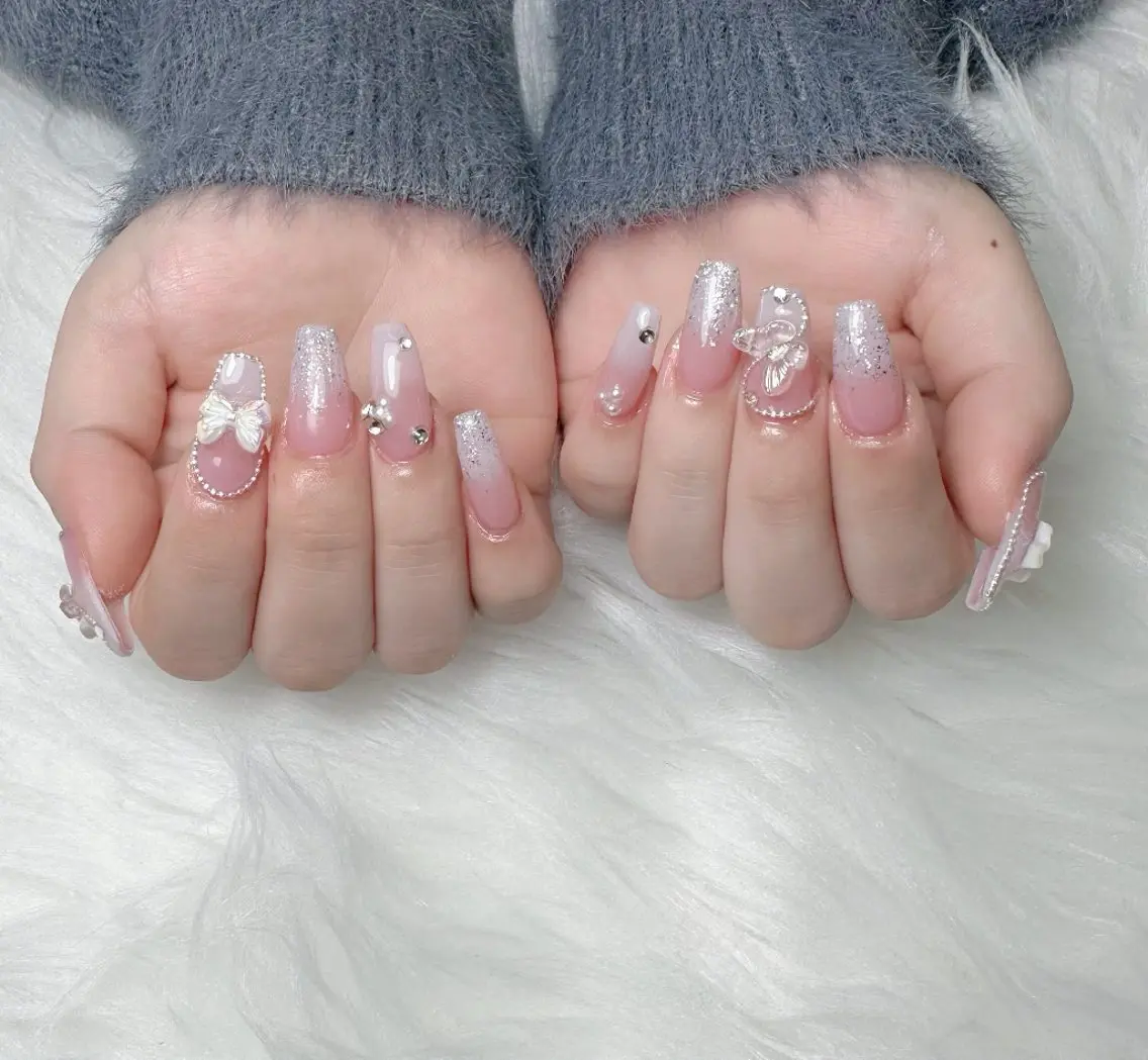 ネイル フットネイル ジェルネイル 韓国ネイル マグネットネイル 持ち込み ハンドネイル King Nail Hanaのネイルデザイン