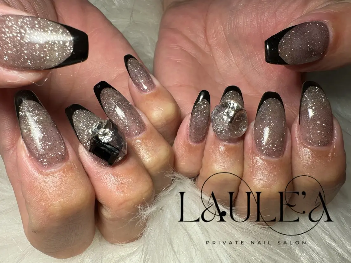 ネイル フレンチネイル グラデーション キラキラネイル ラメ(グリッター) ラメグラデーション private Laule'aのネイルデザイン