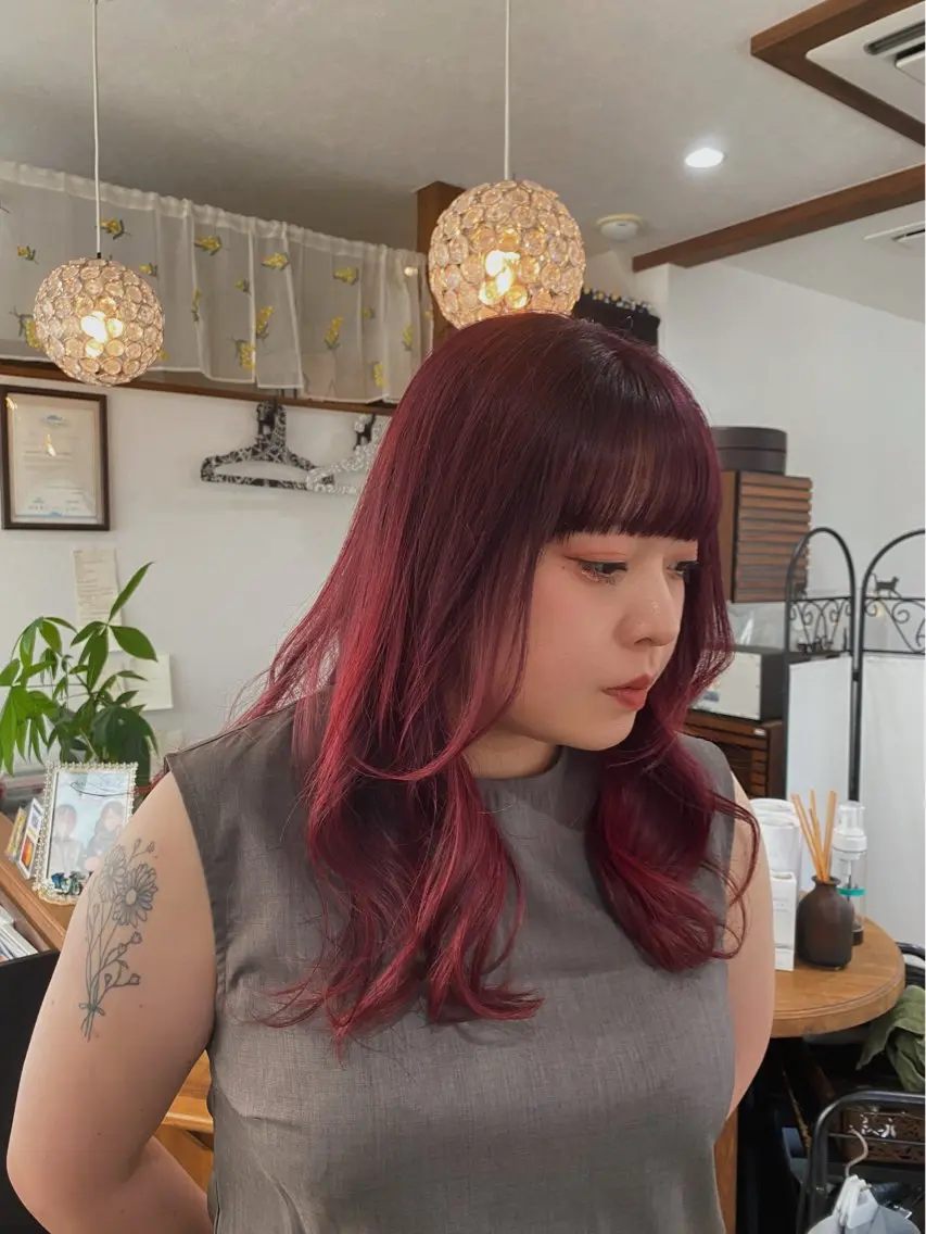 カラー レッドカラー ヘアカラー カラーモデル募集🩰 Amiのヘアスタイル