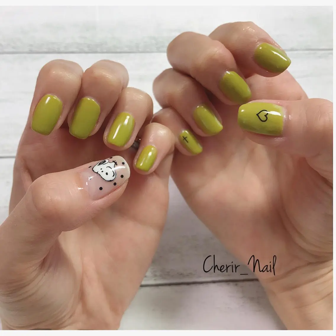 ネイル カジュアル クリアネイル グリーン ワンカラーネイル ショートネイル Cherirnail kaoriのネイルデザイン