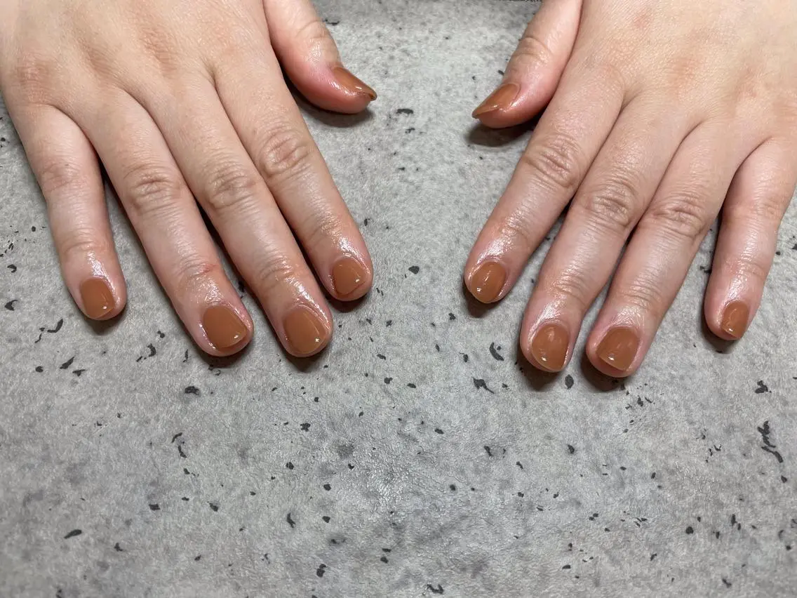 ネイル ブラウン ハンドネイル mogunail &blowのネイルデザイン