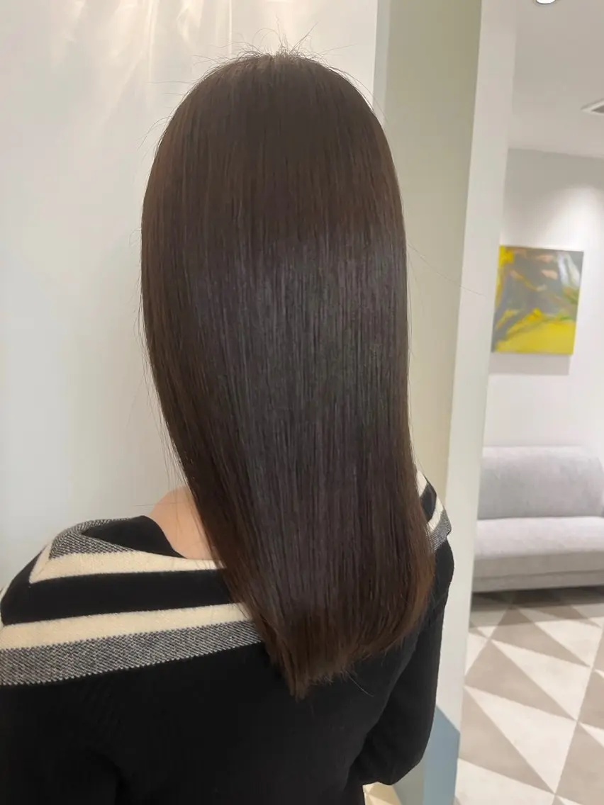 カラー 透明感カラー グレージュ オリーブグレージュ オリーブグレー ヘアカラー 澤田 健汰のヘアスタイル