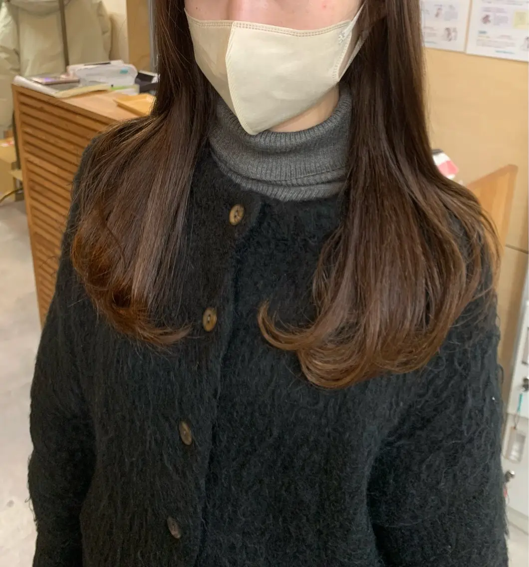 カラー ブリーチ 透明感カラー ブリーチなしカラー ニシタニ コハルのヘアスタイル