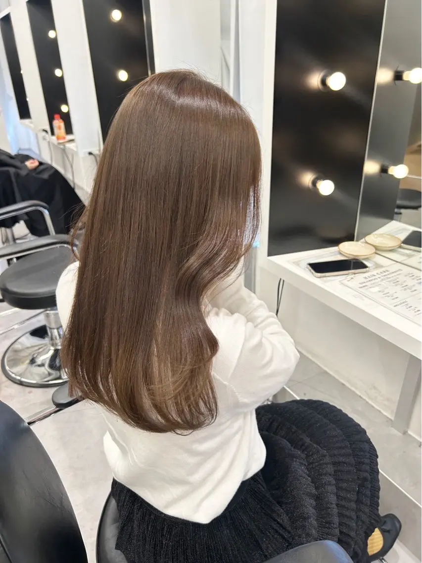 ロング アッシュ アッシュグレー アッシュグレージュ ボブ くびれヘア ヘアカラー yuran 【梅田/茶屋町】のヘアスタイル