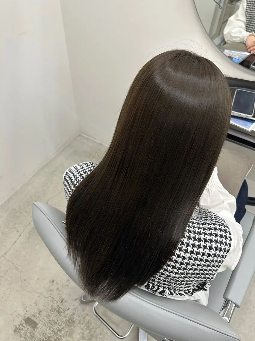 ロング カラー 阿部 美波のヘアスタイル