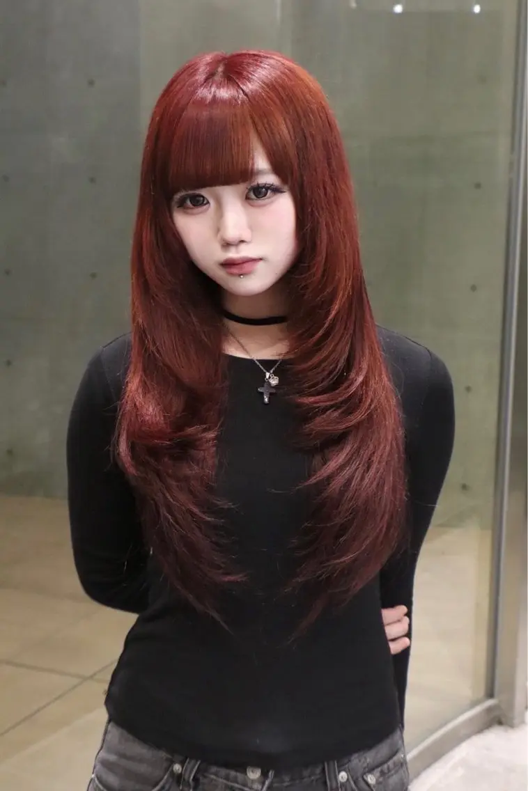 セミロング カラー レッドカラー カット ヘアカラー トリートメント レイヤー/ブリーチ iwamiya岩見谷のヘアスタイル