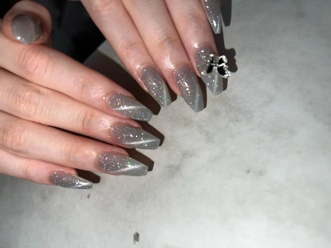 ネイル フラッシュネイル nailsalon KiKi -キキ-のネイルデザイン