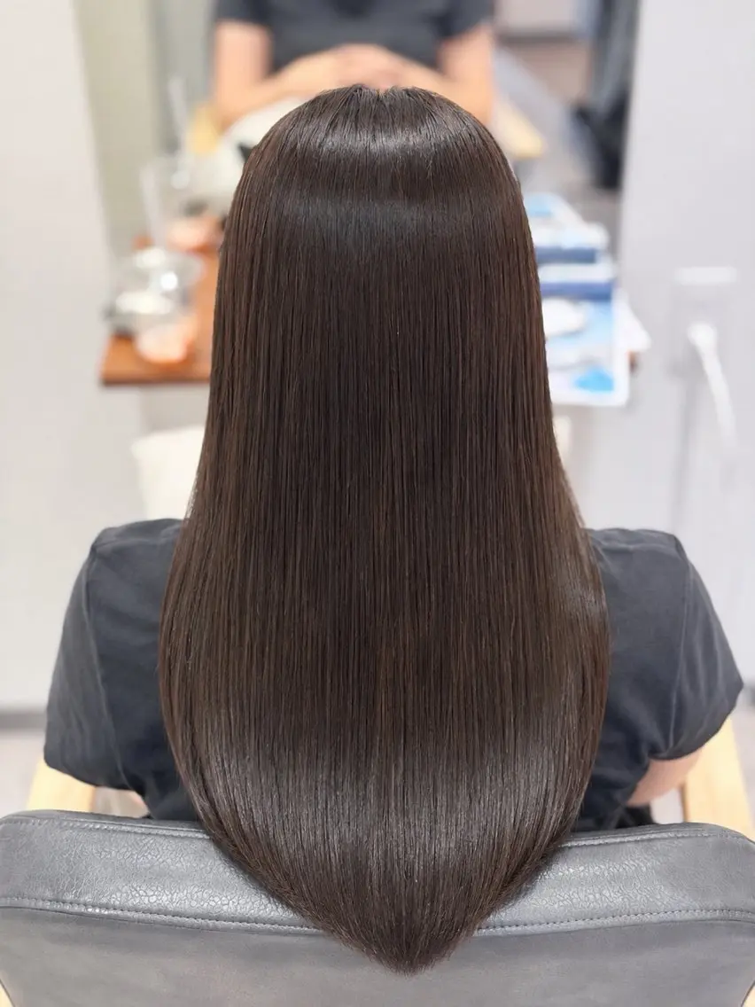 セミロング カラー 透明感カラー くせ毛 髪質改善 カット ヘアカラー トリートメント 髪質改善 makiuchiのヘアスタイル