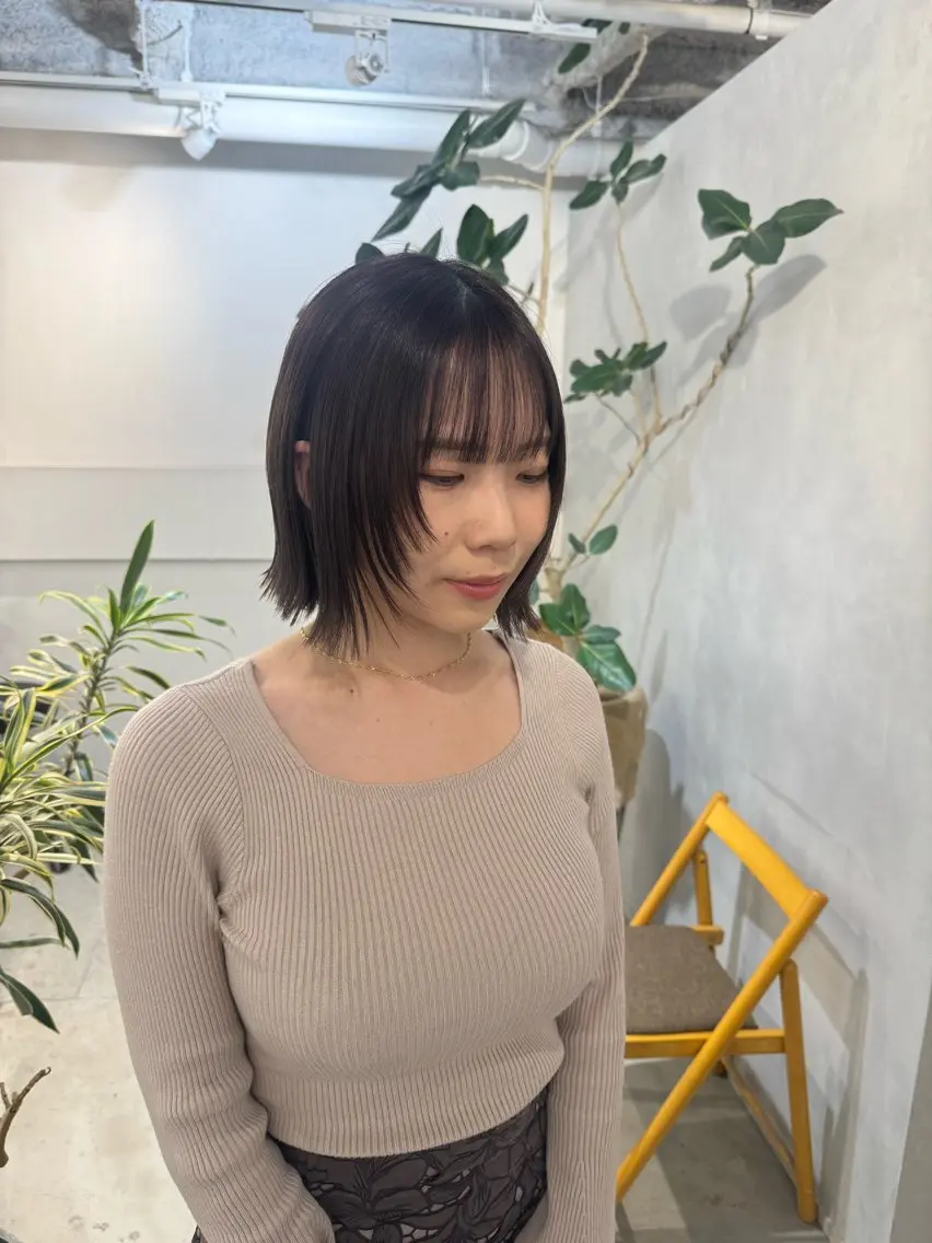 ミディアム カット 縮毛矯正 トリートメント 新宿/顔周りカット +レイヤー＝しずく♩のヘアスタイル