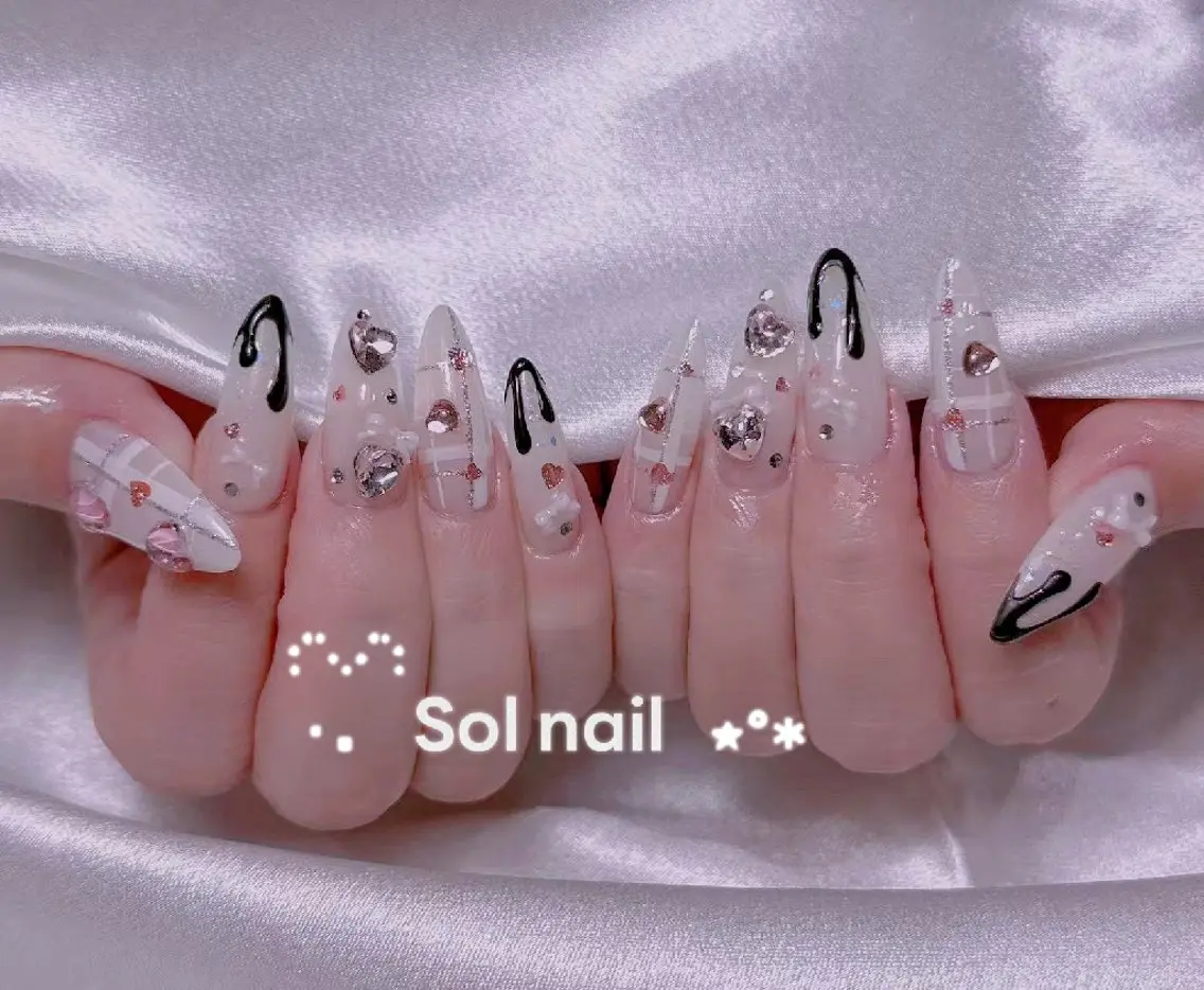 ネイル ハンドネイル ハンドケア Sol Nail ミネのネイルデザイン