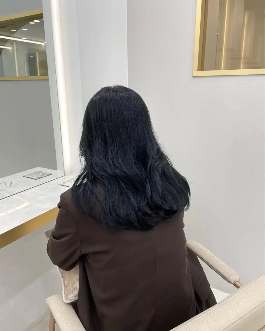 カラー 黒髪 ブルーカラー ブルーブラック ショート/似合わせ/ 透明感カラー古市唯人のヘアスタイル