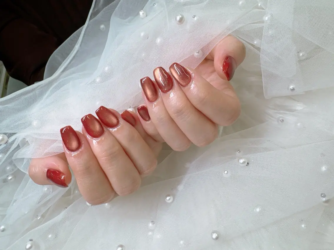 ネイル ジェルネイル ロングネイル マグネットネイル ワンカラーネイル パラジェル ハンドネイル Queeens nailのネイルデザイン