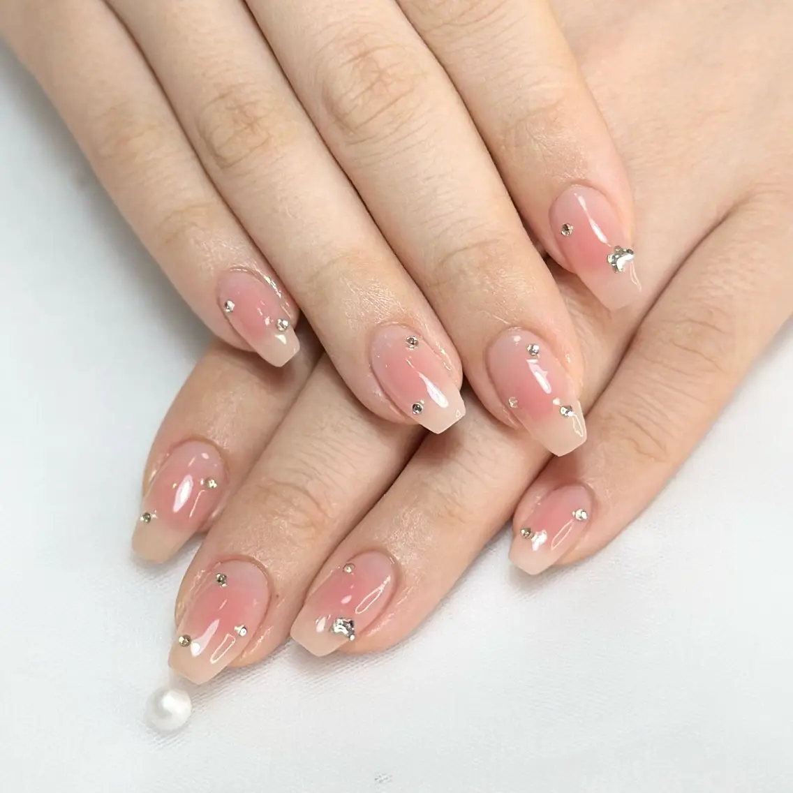 ネイル ストーンネイル HAIR&MAKE POSH 日暮里のネイルデザイン