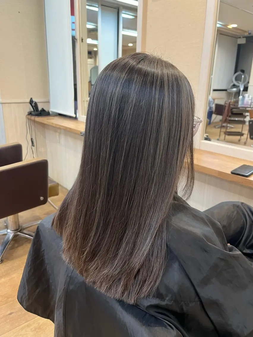セミロング カラー ハイライトカラー ハイライト NUMBER 天王寺 🌼yuriのヘアスタイル