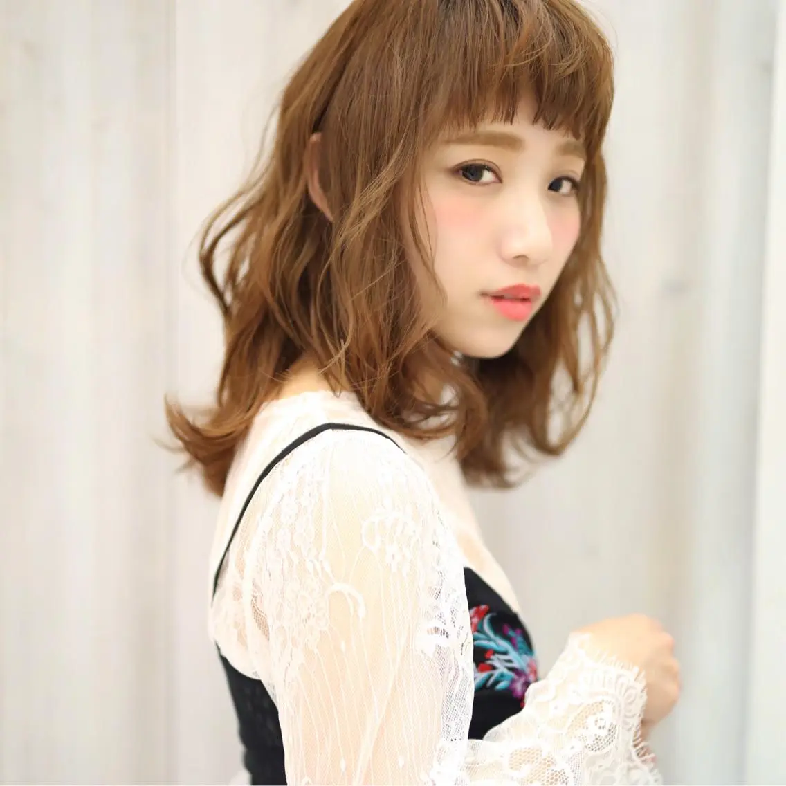 ミディアム カラー 中村 美穂のヘアスタイル
