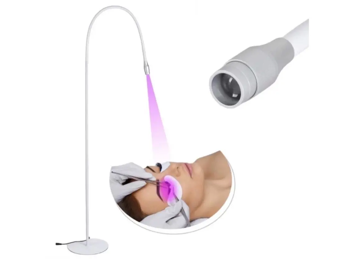 【OPEN限定LED100 本マツエク】¥4580 円オフあり＋550円，LEDオフあり＋1,100円。の写真
