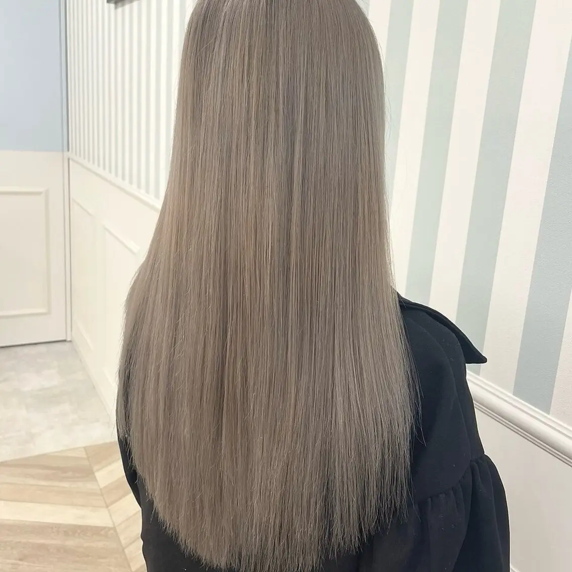 ロング カラー カット ヘアカラー 越智 咲穂のヘアスタイル