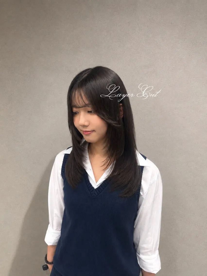 ミディアム 韓国風ヘア レイヤーカット 小顔カット カット 🎀韓国スタイル/ ワンホンヘア/ことねのヘアスタイル