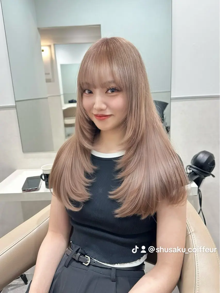 🌸ミニモ限定🌸💖ケアブリーチ1回＋トレンドカット✂️ 髪質改善　ケアブリーチ　ハイトーン　レイヤー　暖色カラーの写真