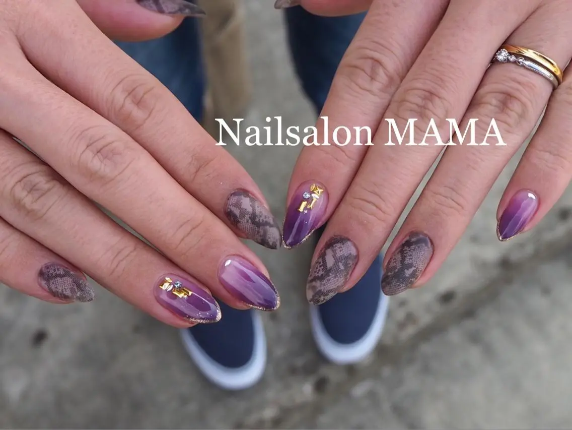 セミロング ネイル アートネイル MAMA +beautyのエステ・リラクイメージ