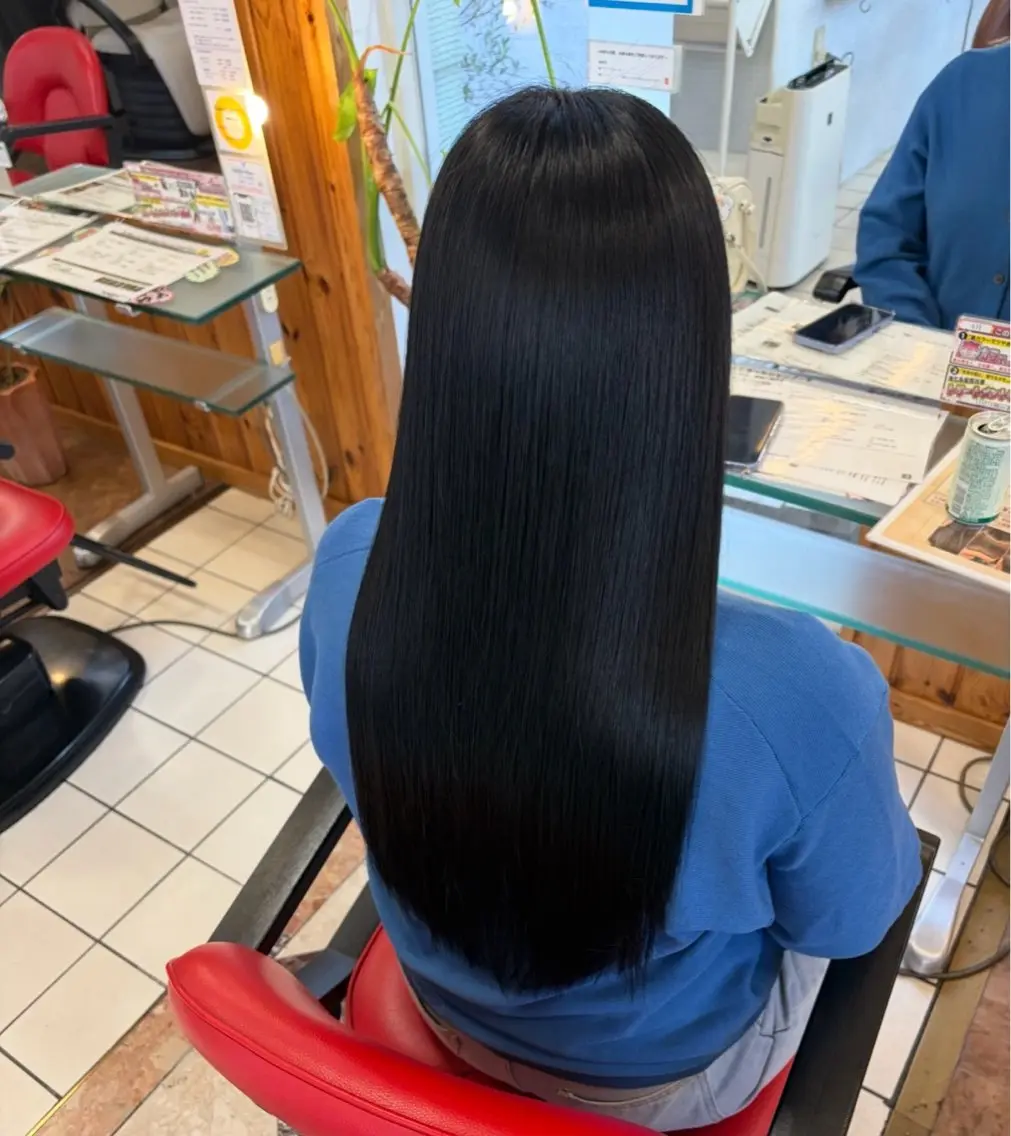 ロング カット 縮毛矯正 百瀬 なつ美のヘアスタイル