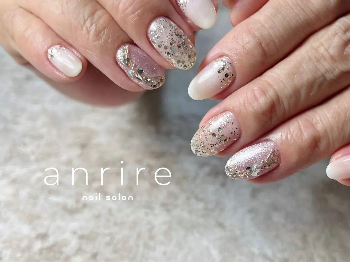 ネイル ラメ(グリッター) マグネットネイル ミラーネイル nailsalon anrireのネイルデザイン