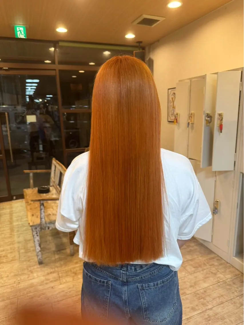 カラー ブラウンカラー オレンジ オレンジブラウン まりん /イエローコーンのヘアスタイル