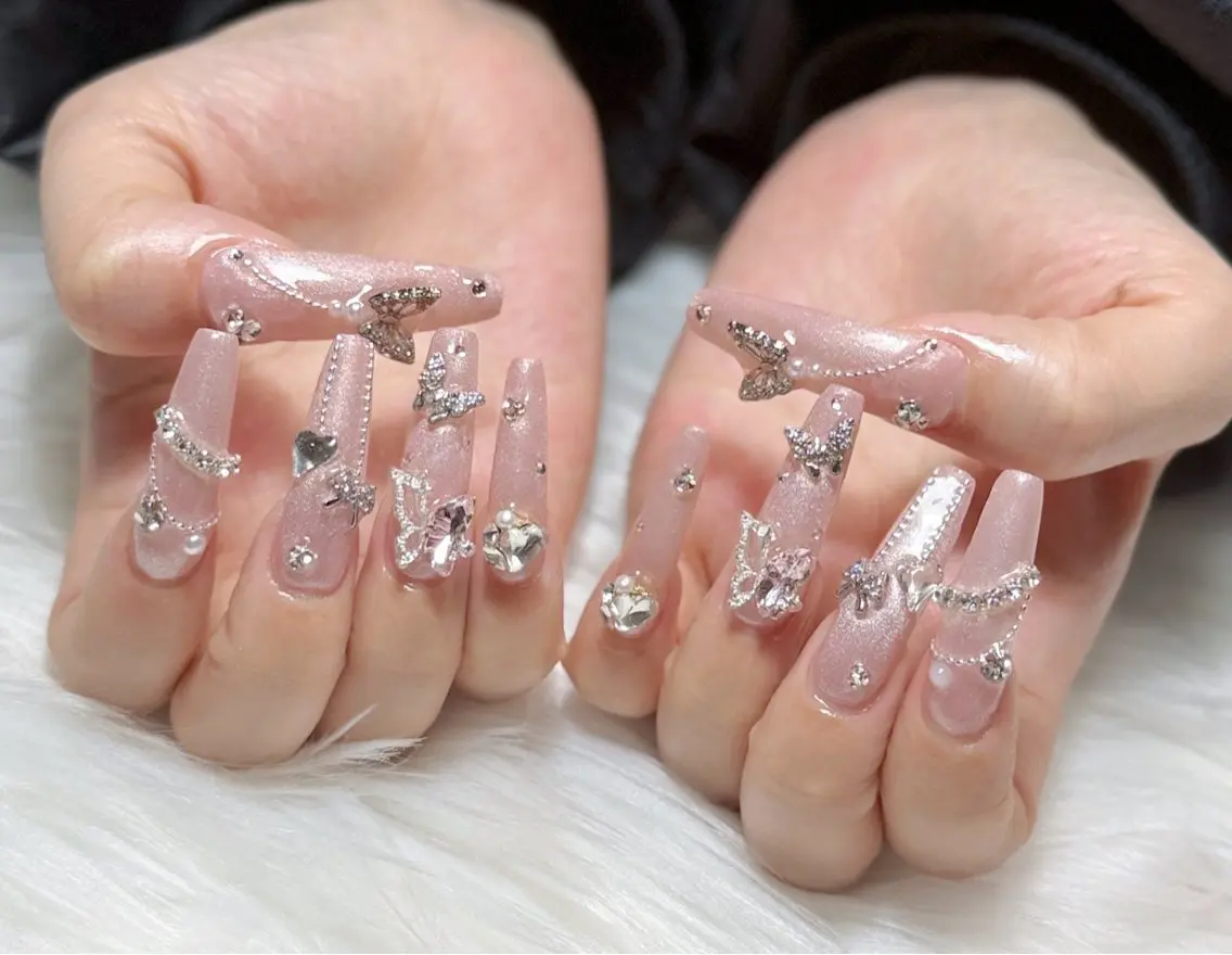 ネイル オーロラネイル チークネイル フットネイル フレンチネイル ジェルネイル ハンドネイル Havi Nailsのネイルデザイン