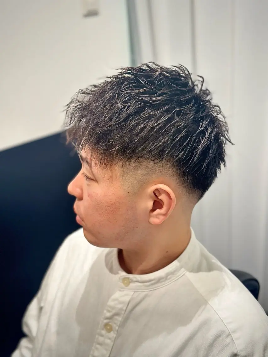 ショート メンズ フェードカット 【23時まで営業!】 知念 新菜のヘアスタイル
