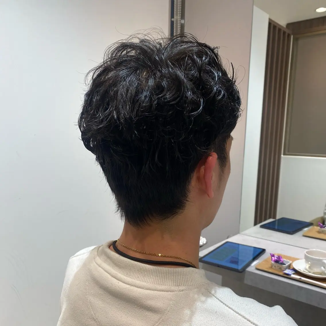 ショート メンズ マッシュ メンズパーマ マッシュヘア 荻野 早紀のヘアスタイル